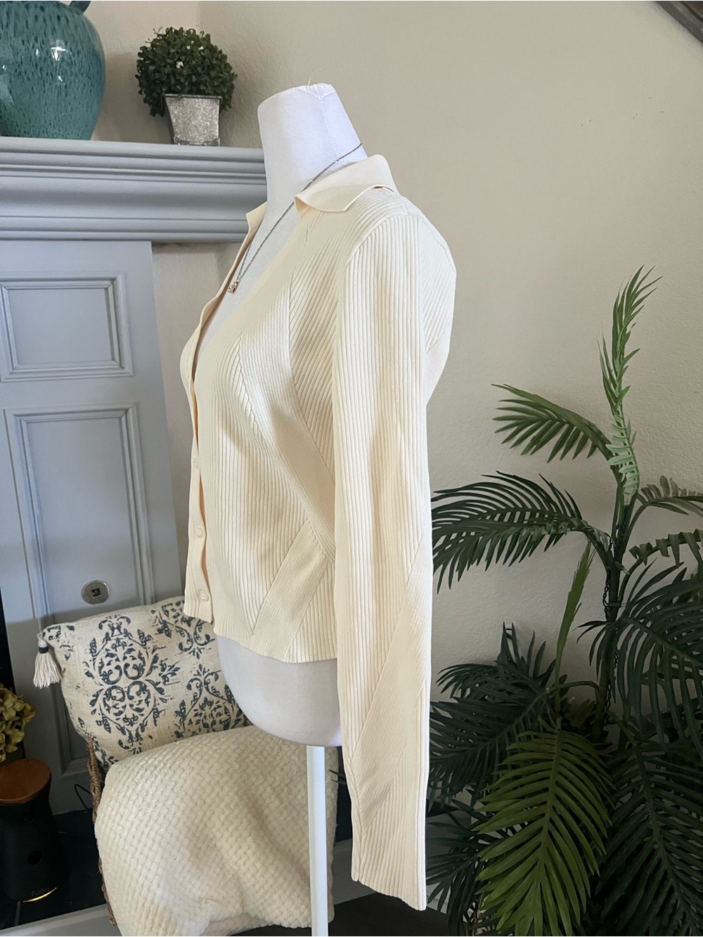 rag & bone Cream Ribbed Button-Down Collared Top nwot - Picture 3 of 11